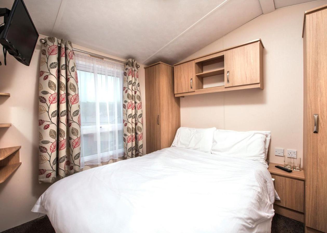 Sandaway Beach Holiday Park Combe Martin Exterior foto