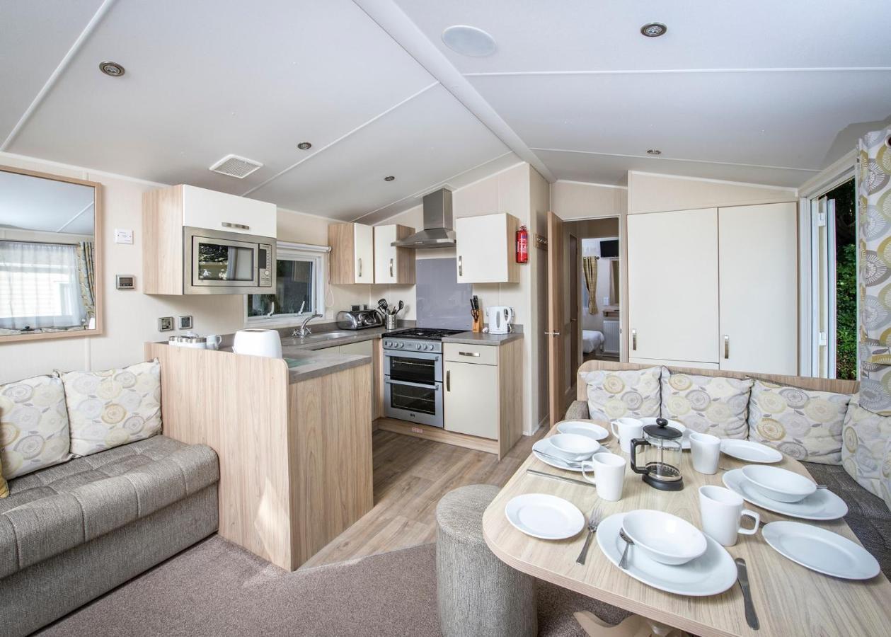 Sandaway Beach Holiday Park Combe Martin Exterior foto